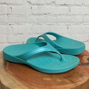 Aetrex Fiji Orthotic Flips in Aqua